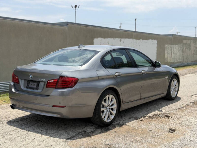 2012 BMW 5 Series 528i