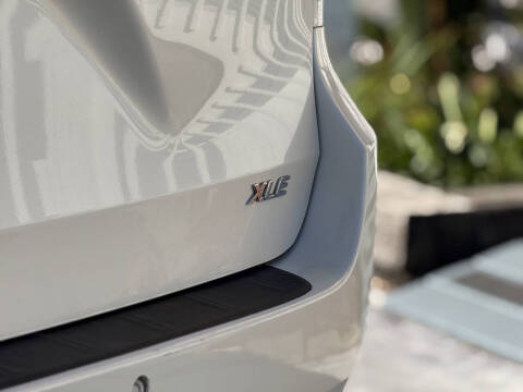 2018 Toyota Sienna XLE 8-Passenger