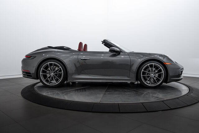 2024 Porsche 911 Carrera