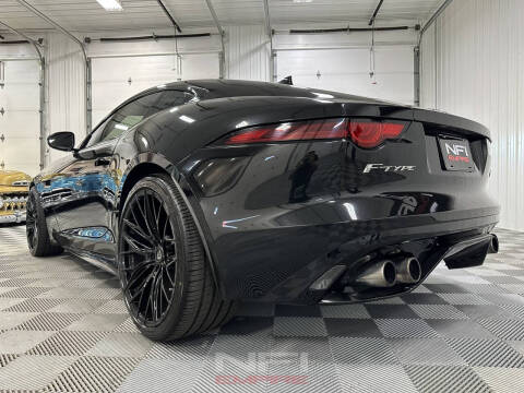 2018 Jaguar F-TYPE R