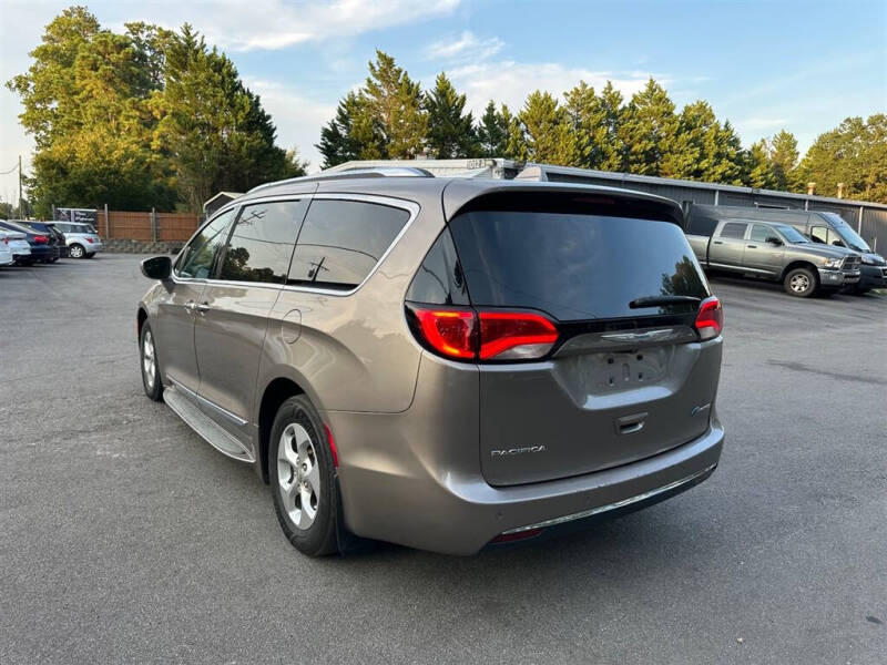 2018 Chrysler Pacifica Touring L
