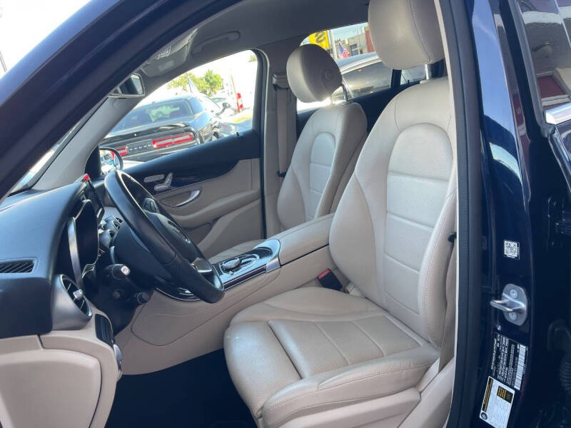 2019 Mercedes-Benz GLC GLC 300