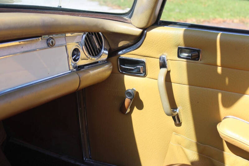 1968 Mercedes-Benz 280-Class