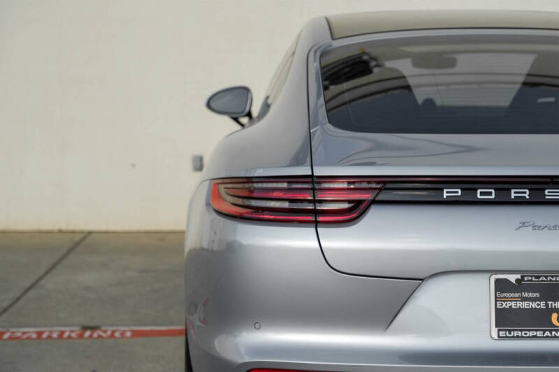 2018 Porsche Panamera