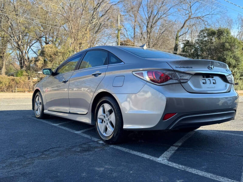 2011 Hyundai Sonata Hybrid