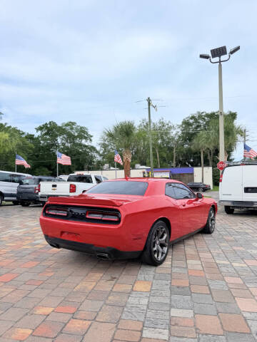 2015 Dodge Challenger SXT Plus