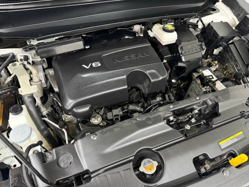 2018 Nissan Pathfinder SL