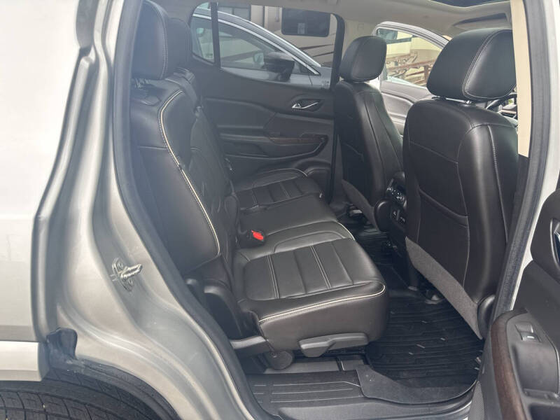 2020 GMC Acadia Denali