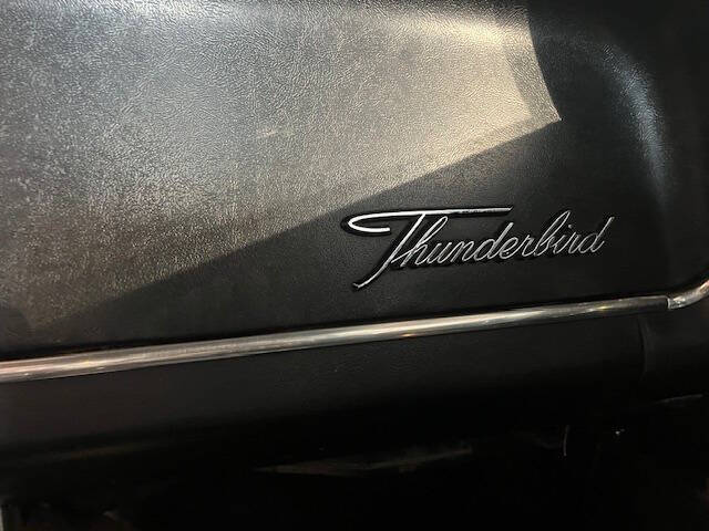 1965 Ford Thunderbird