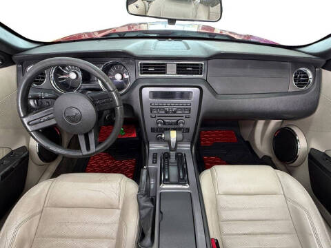 2012 Ford Mustang V6