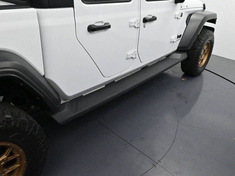 2024 Jeep Gladiator Sport