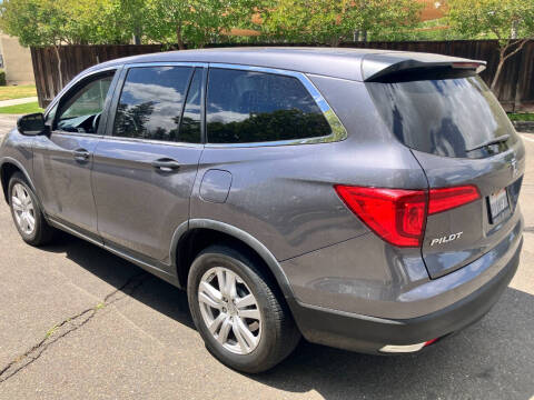 2017 Honda Pilot LX