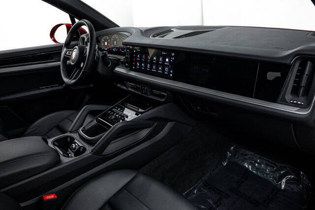 2025 Porsche Cayenne