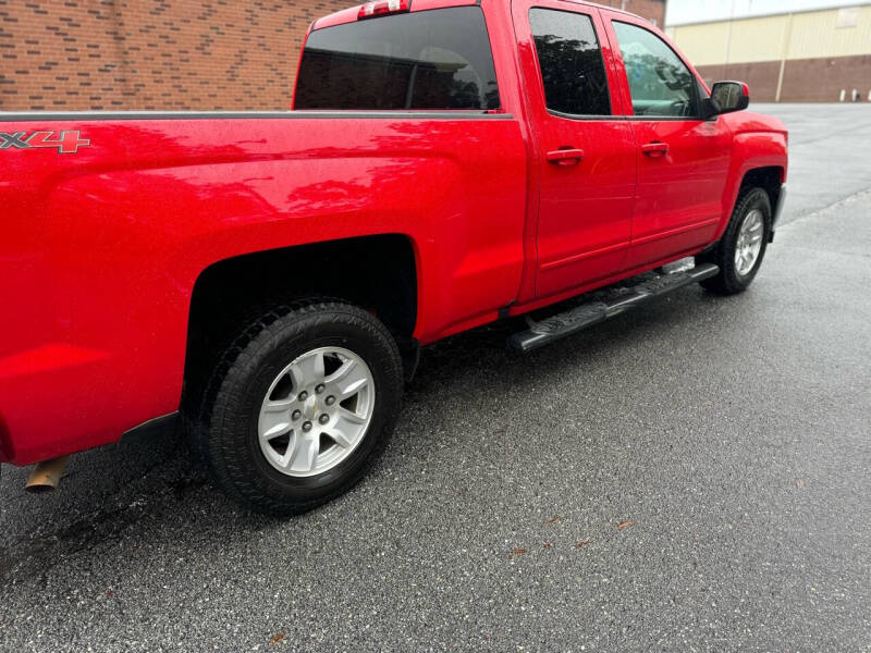 2019 Chevrolet Silverado 1500 LD LT photo 6