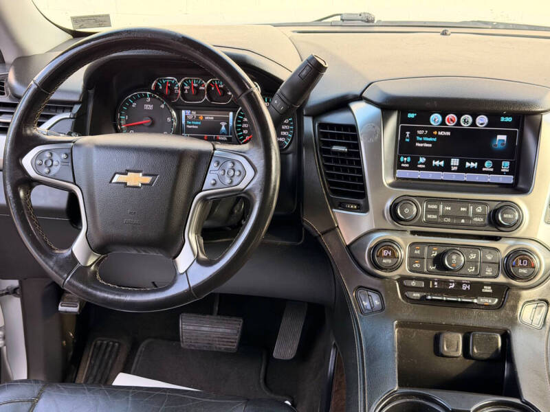 2017 Chevrolet Suburban LT