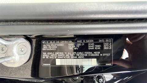 2023 Volvo XC60 B5 Plus Dark Theme