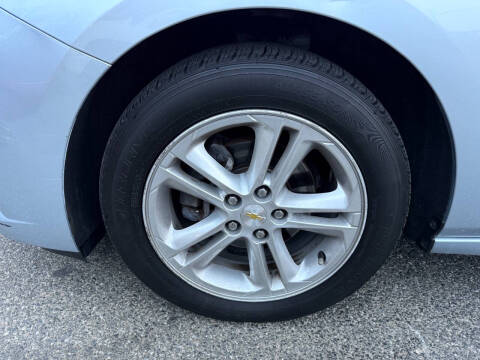 2017 Chevrolet Cruze LT Auto