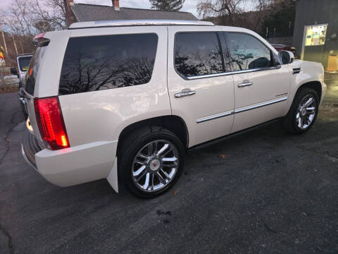 2013 Cadillac Escalade Platinum Edition
