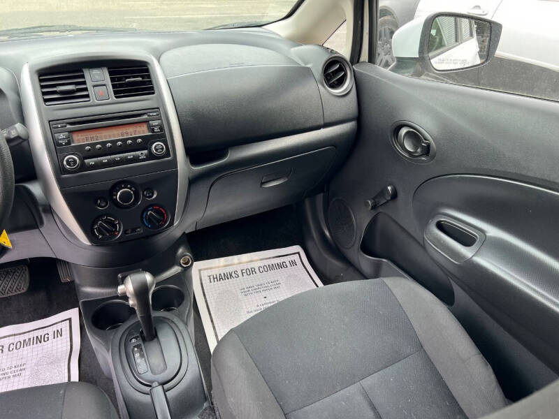 2017 Nissan Versa Note SV
