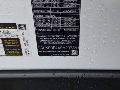 2025 Land Rover Range Rover P550e SE