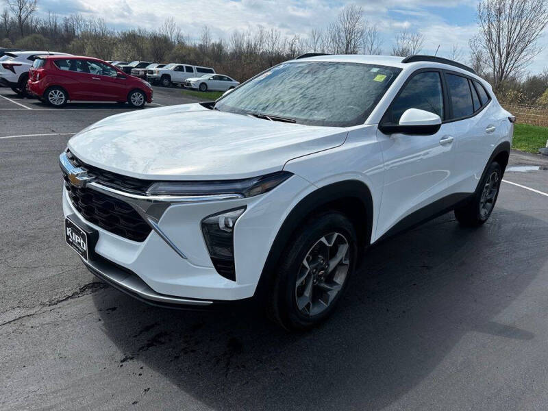 2025 Chevrolet Trax LT