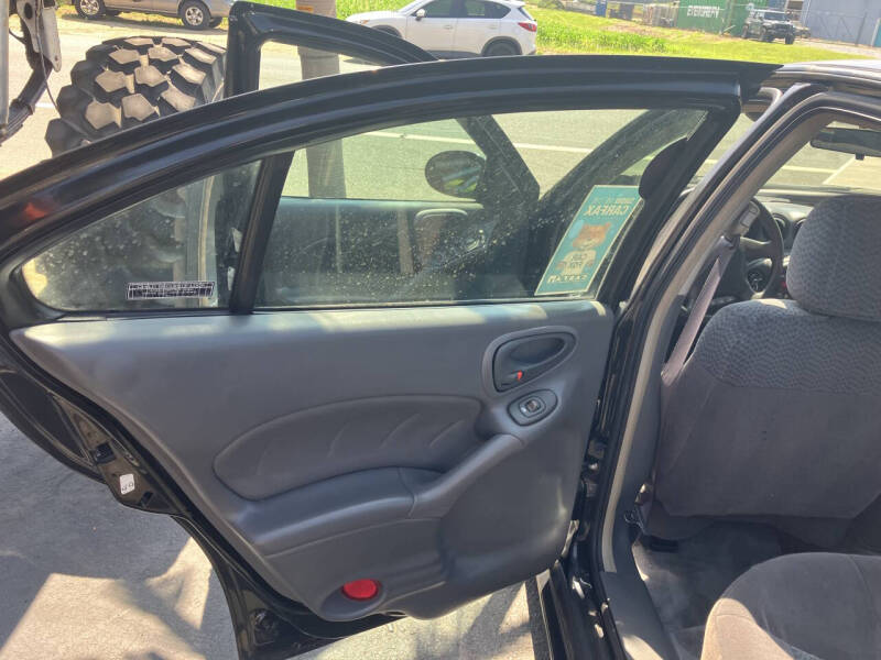 2002 Pontiac Grand Am SE1