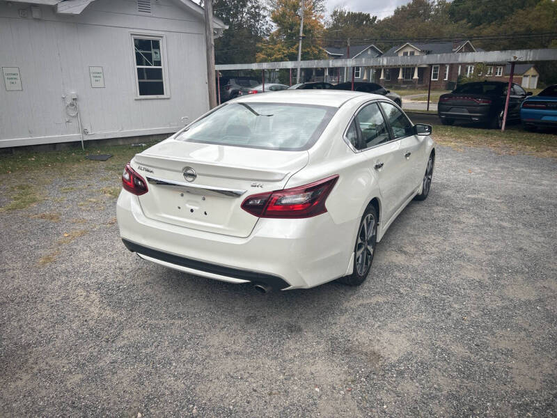 2017 Nissan Altima 2.5 SR