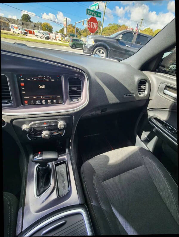 2015 Dodge Charger SE