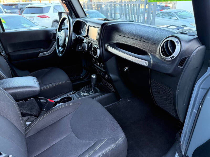 2015 Jeep Wrangler Unlimited Sahara