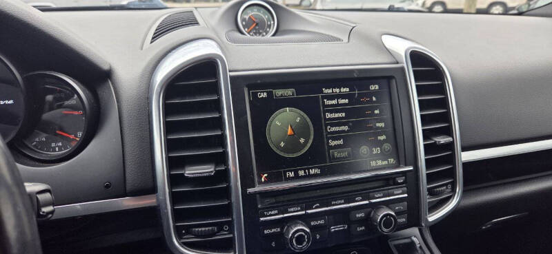 2014 Porsche Cayenne Platinum Diesel