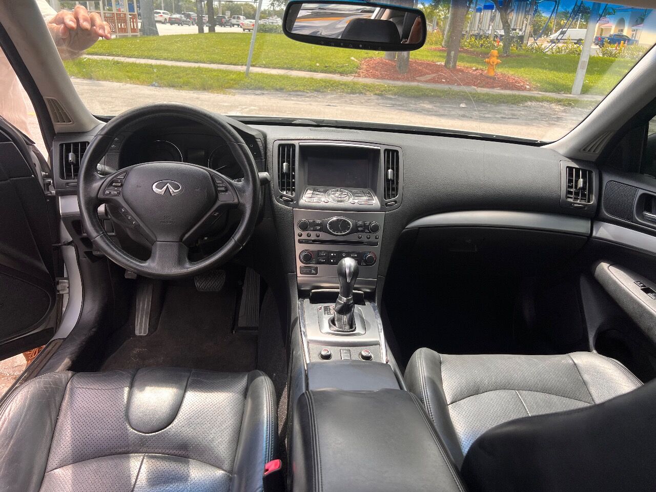 2015 INFINITI Q40 Sedan - $8,900