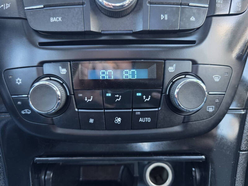 2013 Buick Regal Premium 2