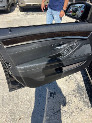 2016 BMW 5 Series 528i