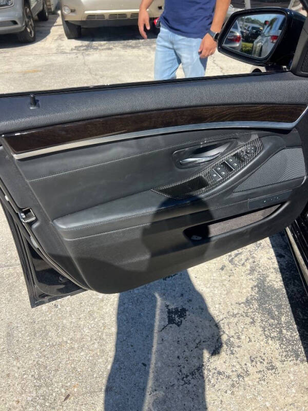 2016 BMW 5 Series 528i