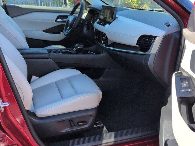 2025 Nissan Rogue SL