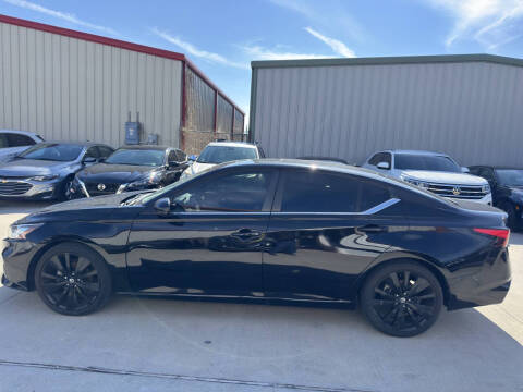 2022 Nissan Altima 2.5 SR