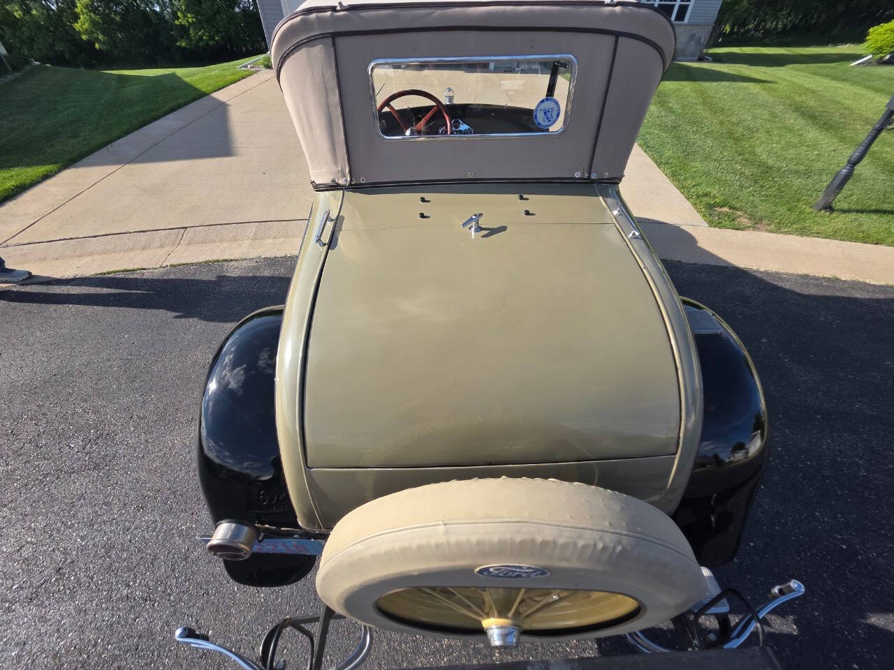 1928 Ford Roadster 166