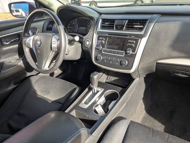 2016 Nissan Altima 2.5 SR