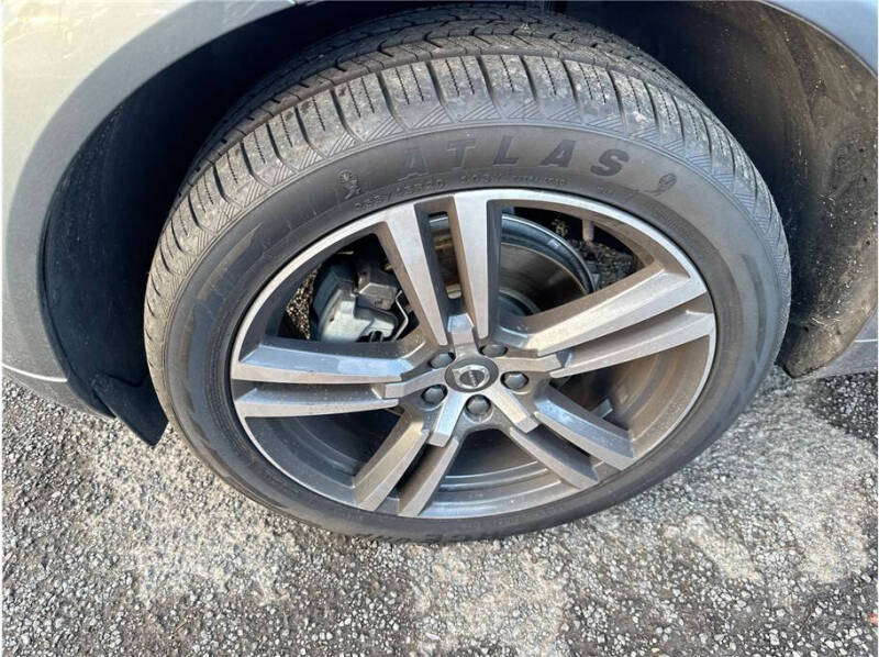 2018 Volvo XC60 T5 Momentum