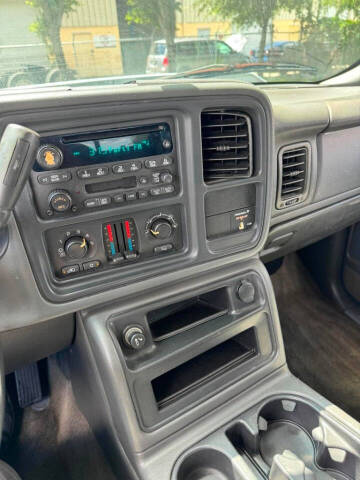 2005 Chevrolet Silverado 2500HD LS