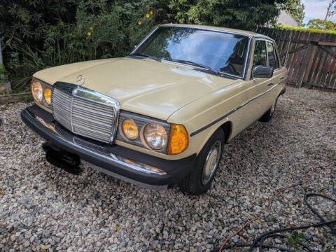 1977 Mercedes-Benz 300-Class
