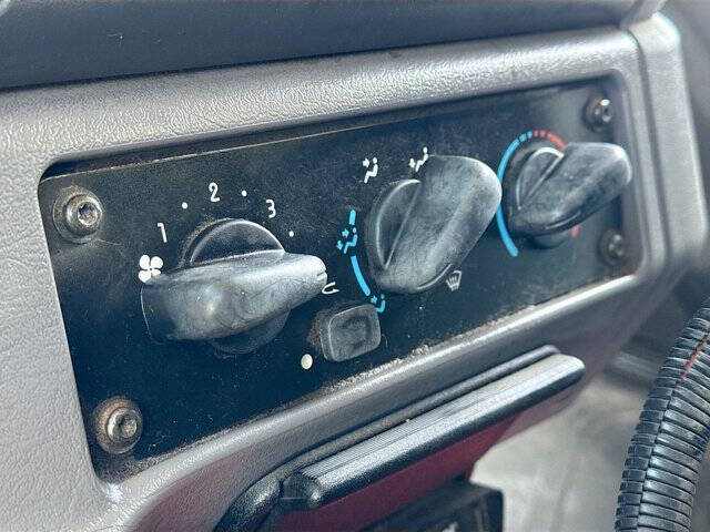 2016 Freightliner 114 SD