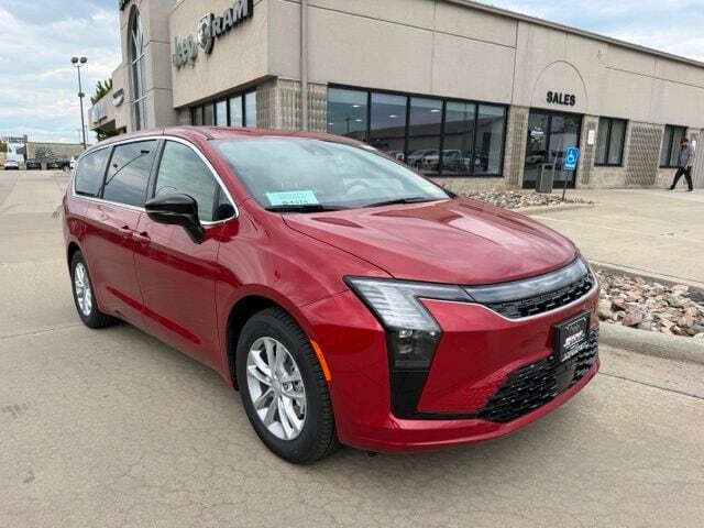 2027 Chrysler Pacifica Select