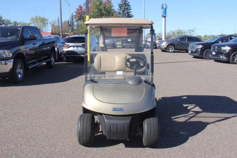 2020 E-Z-GO RXV ELiTE