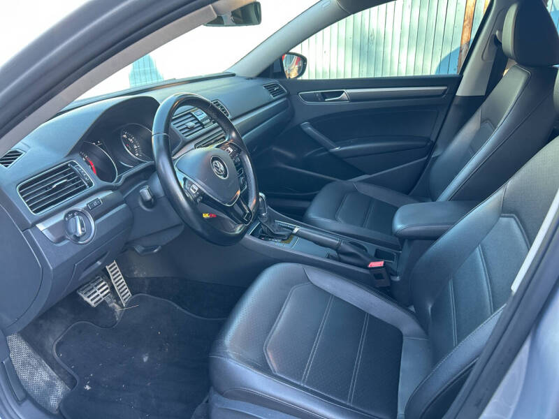 2018 Volkswagen Passat 2.0T R-Line