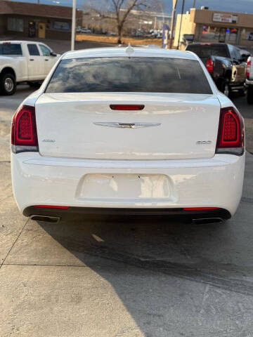2019 Chrysler 300 Touring