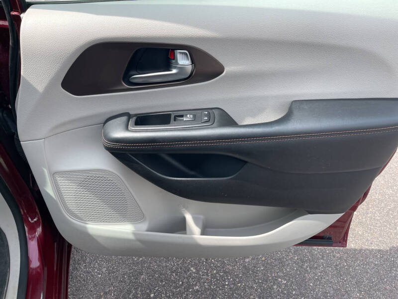 2019 Chrysler Pacifica Touring Plus