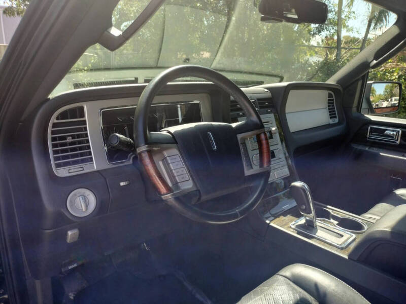 2008 Lincoln Navigator
