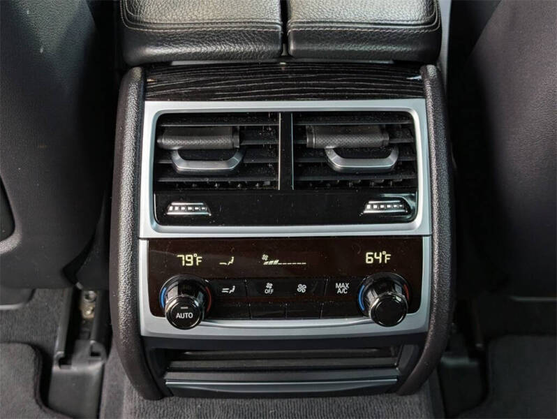 2019 BMW 7 Series 740i