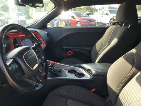 2021 Dodge Challenger SXT